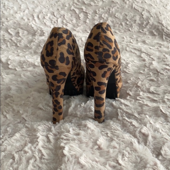 Mossimo leopard heels - Picture 3 of 3